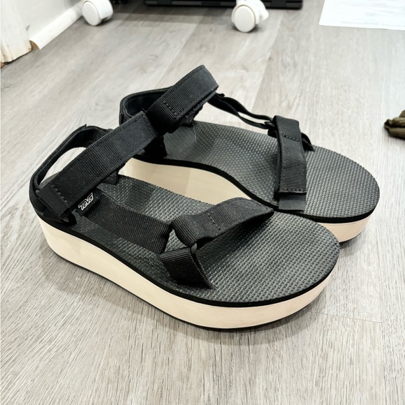 Teva Black and White Platform Sandals - Picture 1 of 4